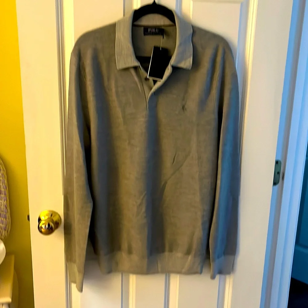 NWT! Men’s Polo by Ralph Lauren Wool, Silk and Cashmere Knit Polo. Lt. Gray Med